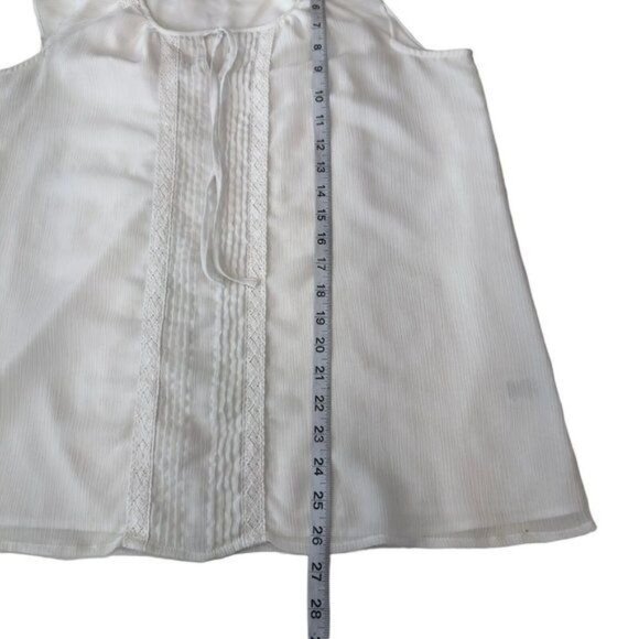 ELLE Women SZ L White Sleeveless Blouse Pleated Front-Tie Neck- Lined-Casual - Picture 7 of 14